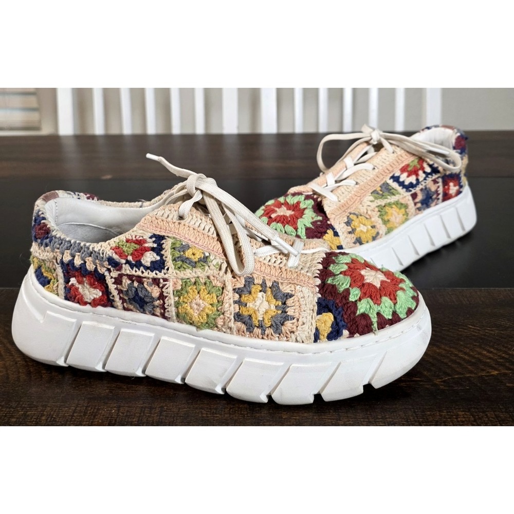 Free People Catch Me Crochet Platform Sneakers Granny Square Patchwork sz 39 8.5